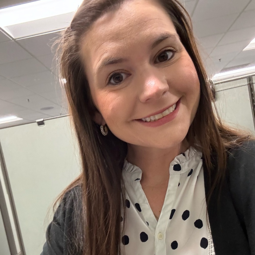 Meet your Posher, Emily